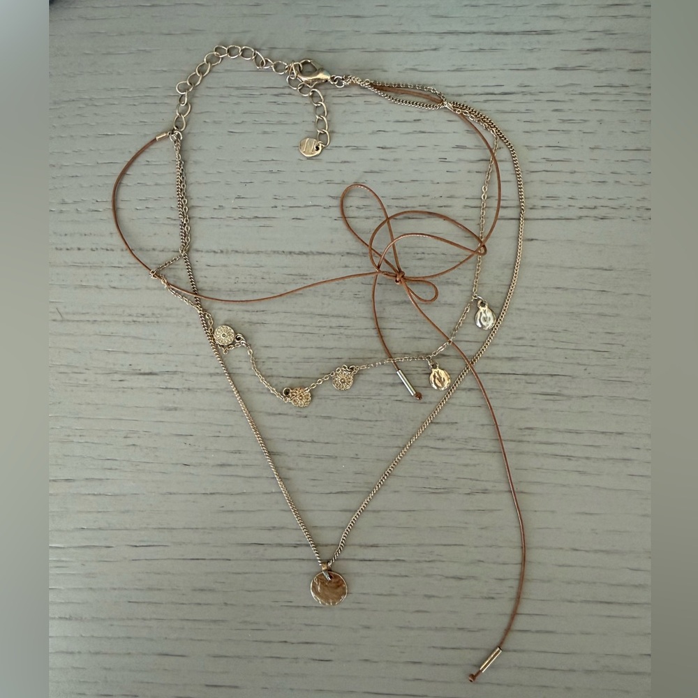 Elegant Gold and Brown Layered Necklace